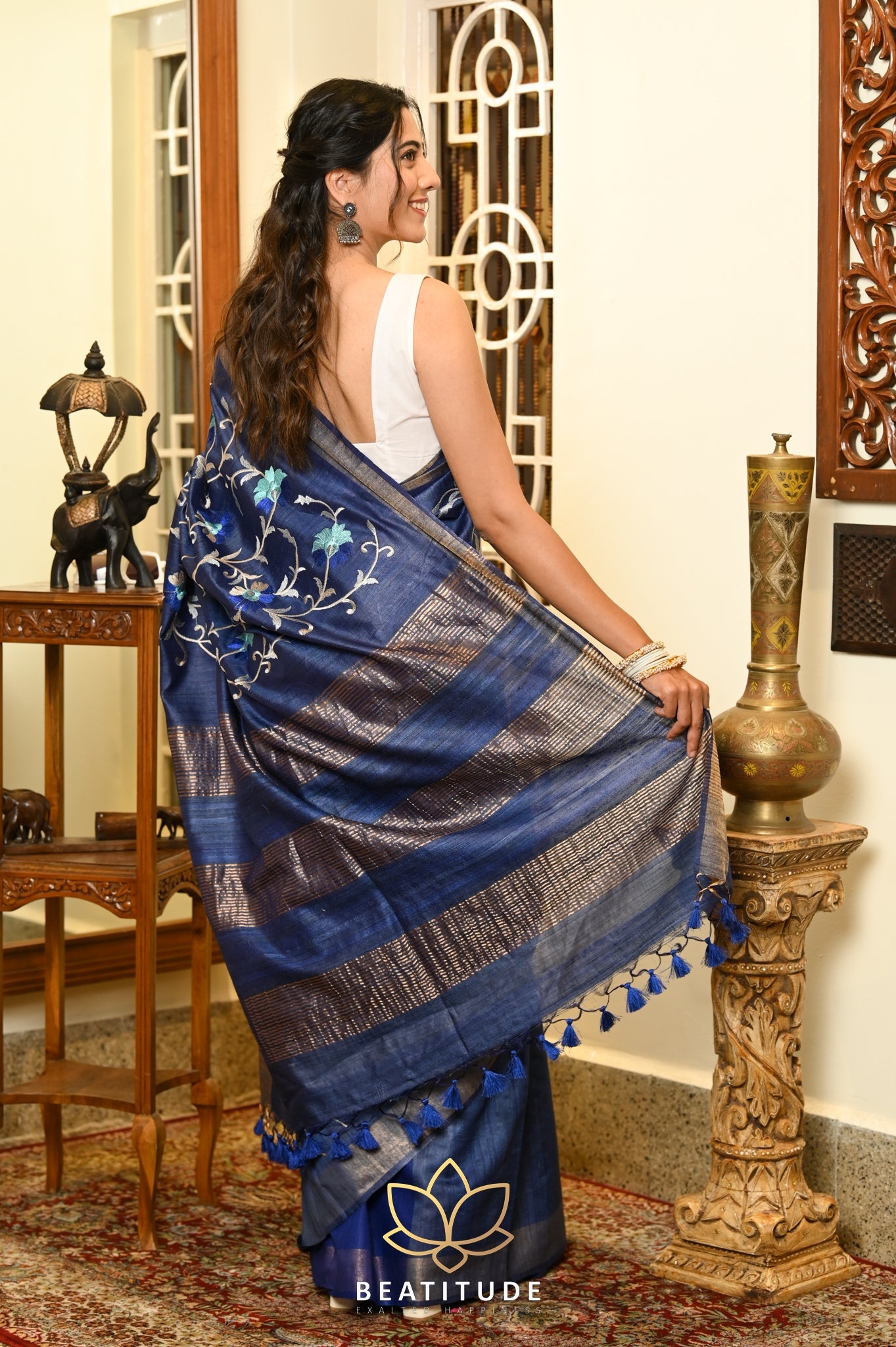 Blue Handwoven Tussar Silk Saree With Machine Embroidery